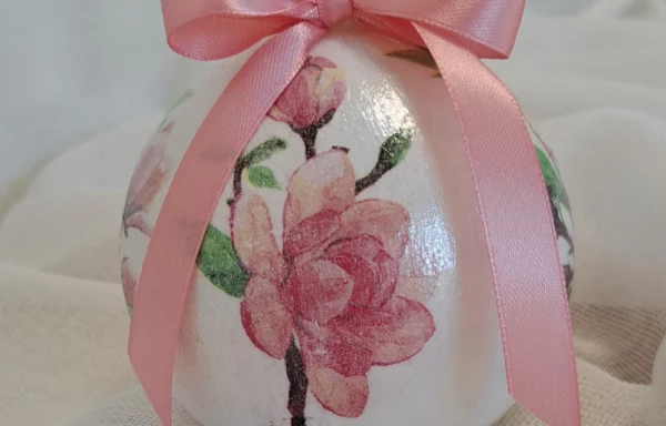 Decoupage – Flakonik Magnolie